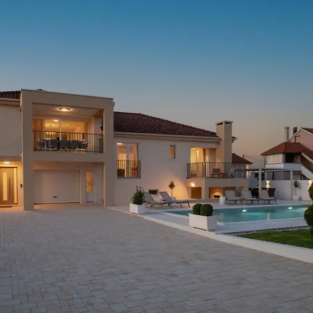 Luxury Morus With Pool 50m2 Gym Villa Murvica (Policnik)