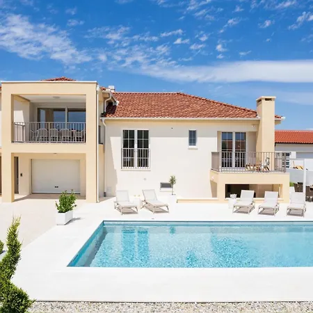 Luxury Morus With Pool 50m2 Gym Villa *