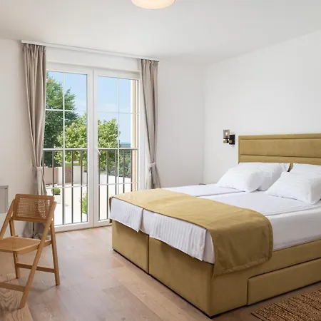 Villa Luxury Morus With Pool 50m2 Gym Murvica (Policnik)
